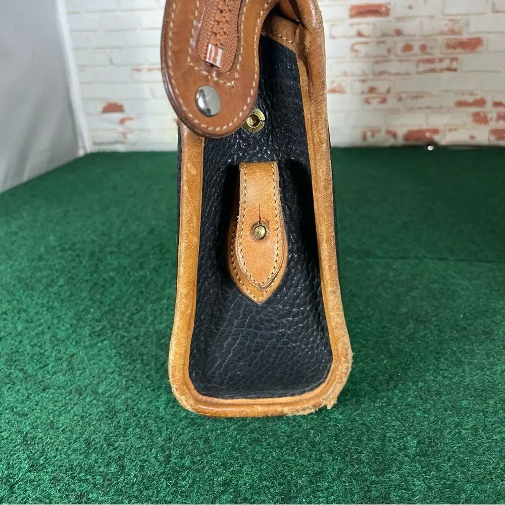 Vtg Dooney & Burke Leather Bag - Picture 3 of 9